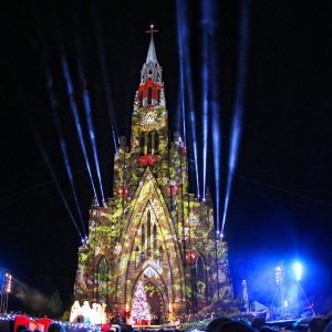 Sonho de Natal na Catedral de Pedra de Canela-RS