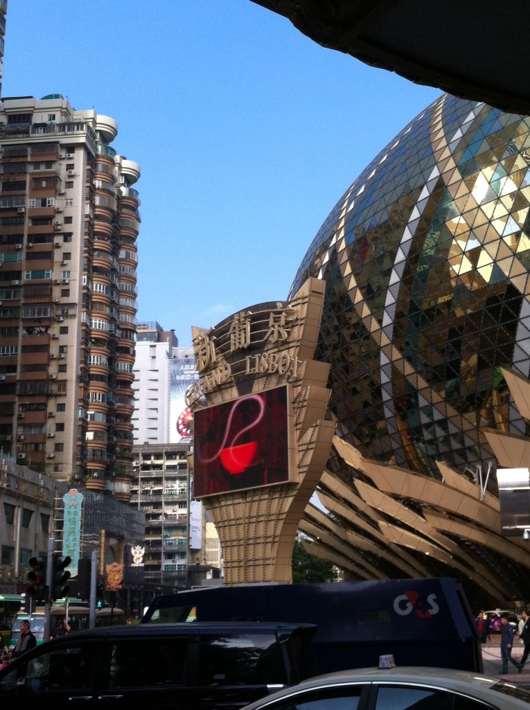 Hotel e Cassino Lisboa, um dos mais tradicionais de Macau.