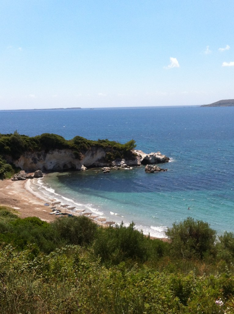 Uma das baías ao longo da Farani Road.