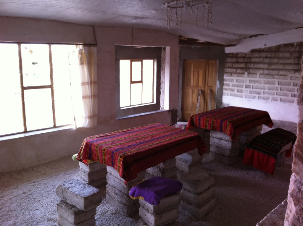 Refugio de sal nas proximodades do Salar.